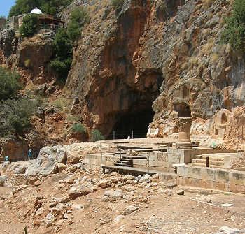 Banias_-_Temple_of_Pan_001